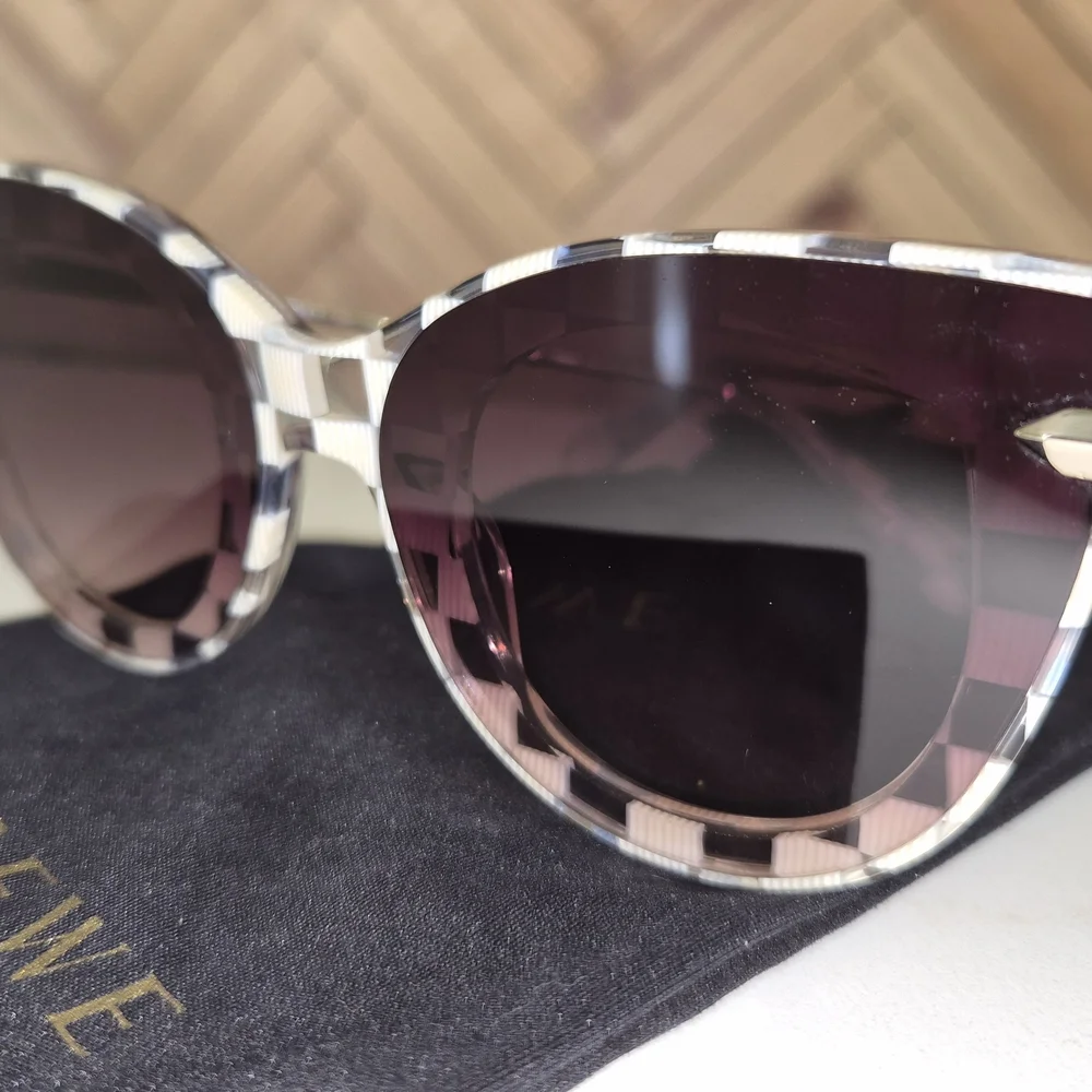 Krewe Laveau Nylon Gingham Women's Sunglasses - Picture 2 of 10